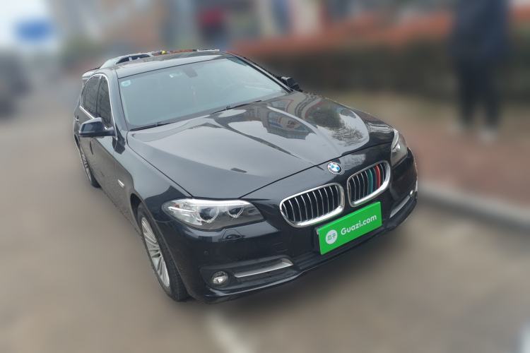 Used BMW 5 Series 2014 525Li Leading Model Front Right 45 Deg