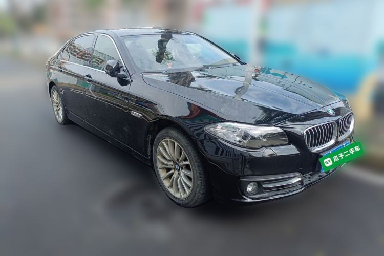 Used BMW 5 Series 2014 525Li Luxury Design Package Front Right 45 Deg