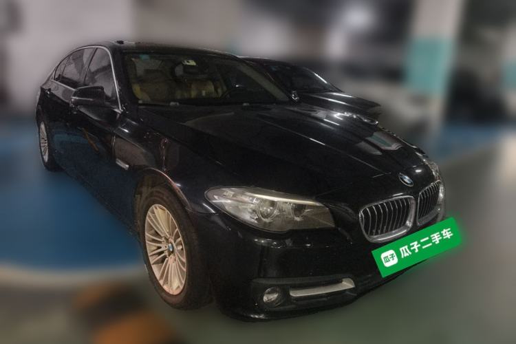 Used BMW 5 Series 2014 525Li Leading Model Front Right 45 Deg
