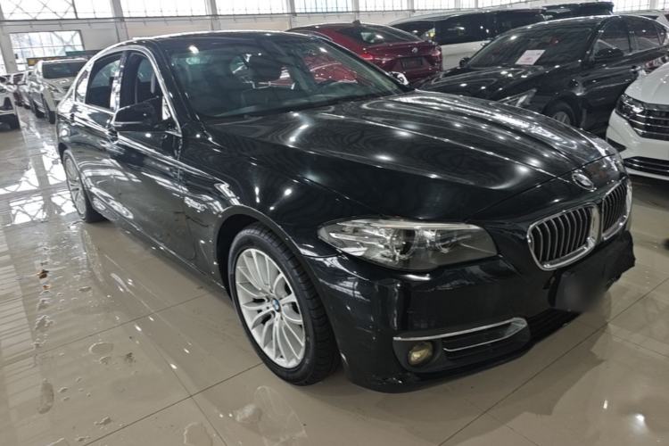 Used BMW 5 Series 2014 525Li Luxury Design Package Front Right 45 Deg