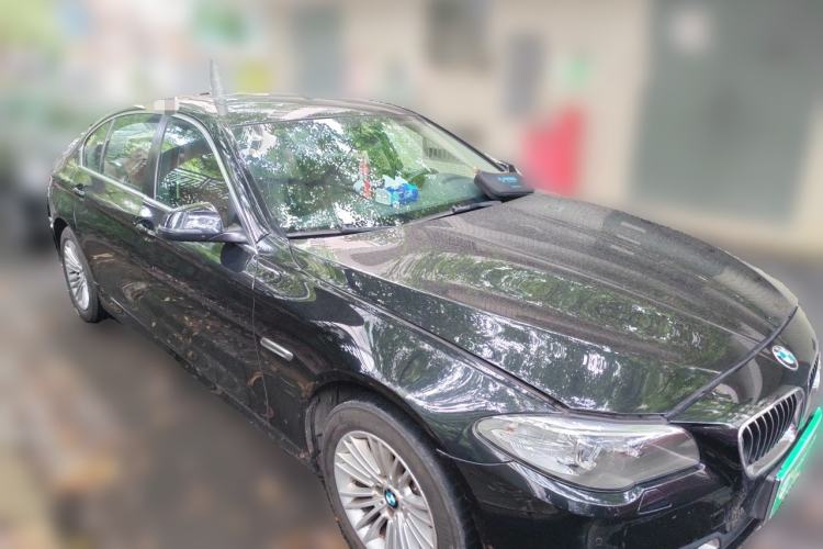 Used BMW 5 Series 2014 525Li Leading Model Front Right 45 Deg