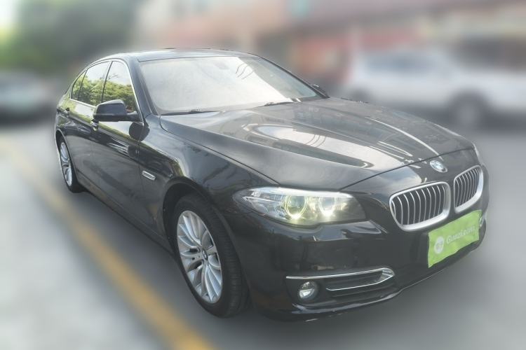 Used BMW 5 Series 2014 525Li Luxury Design Package Front Right 45 Deg