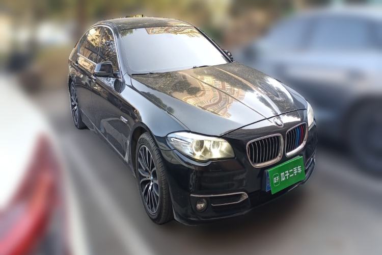 Used BMW 5 Series 2014 525Li Leading Model Front Right 45 Deg