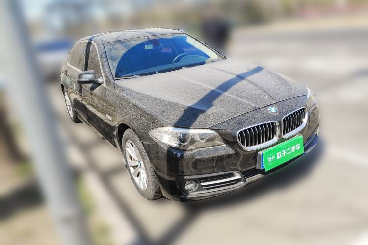 Used BMW 5 Series 2014 520Li Elegant Model Front Right 45 Deg