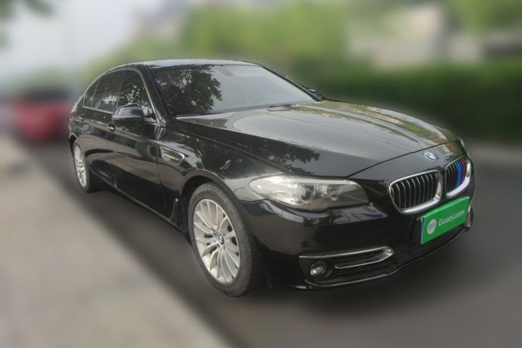 Used BMW 5 Series 2014 525Li Luxury Design Package Front Right 45 Deg