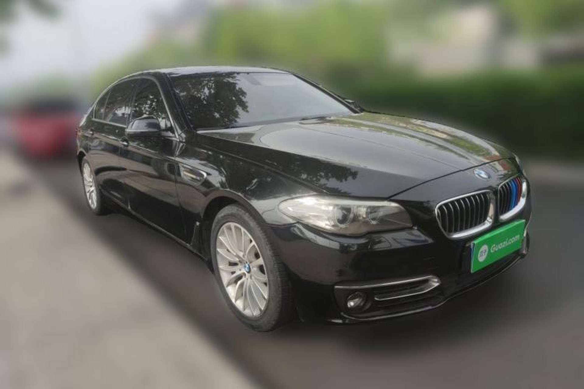 Used BMW 5 Series 2014 525Li Luxury Design Package Front Right 45 Deg