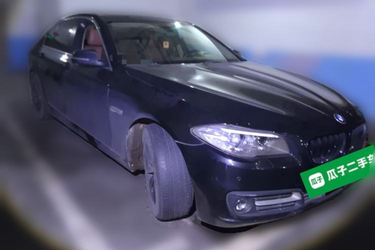 Used BMW 5 Series 2014 520i Elegant Edition Front Right 45 Deg