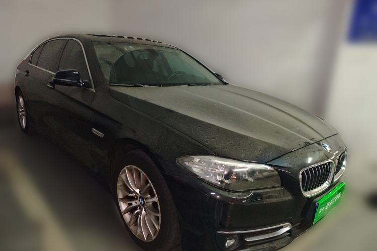 Used BMW 5 Series 2014 525Li Luxury Design Package Front Right 45 Deg