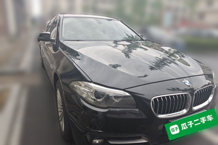 Used BMW 5 Series 2014 525Li Leading Model Front Right 45 Deg