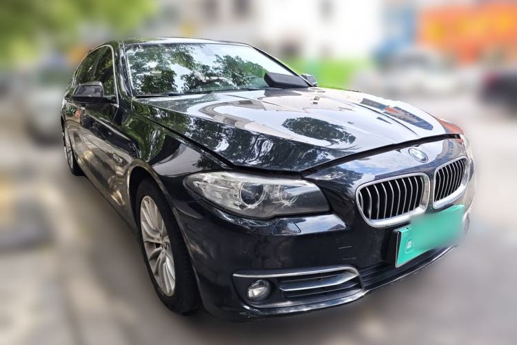 Used BMW 5 Series 2014 525Li Luxury Design Package Front Right 45 Deg