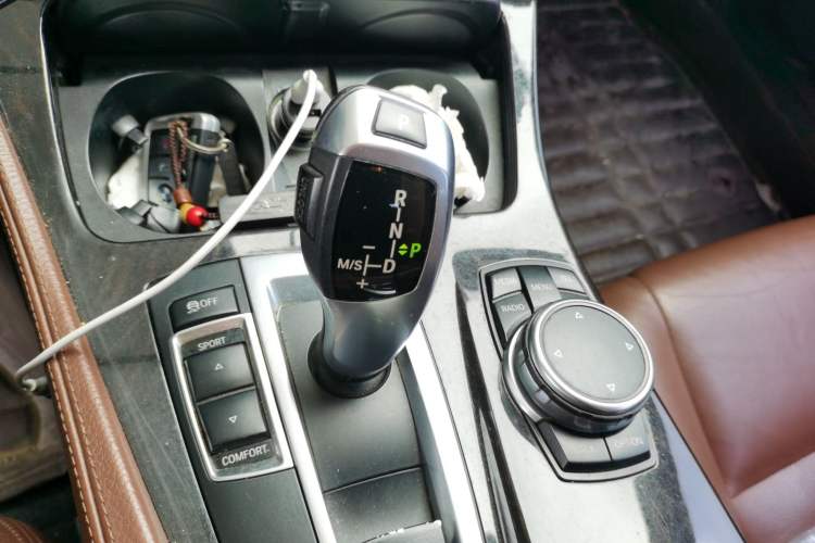 Used BMW 5 Series 2014 528Li Leading Model Gear Lever