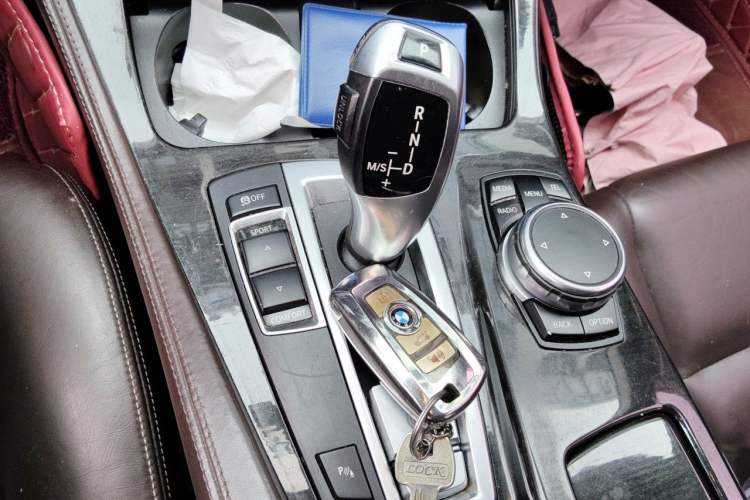 Used BMW 5 Series 2014 525Li Luxury Design Package Gear Lever