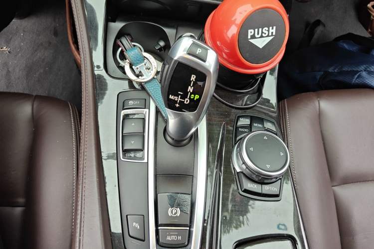Used BMW 5 Series 2014 525Li Luxury Design Package Gear Lever