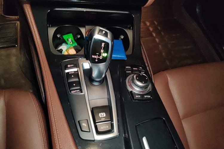Used BMW 5 Series 2014 520Li Elegant Model Gear Lever