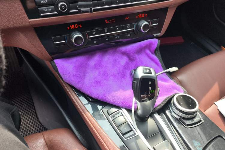 Used BMW 5 Series 2014 520Li Elegant Model Gear Lever