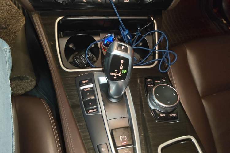 Used BMW 5 Series 2014 525Li Luxury Design Package Gear Lever