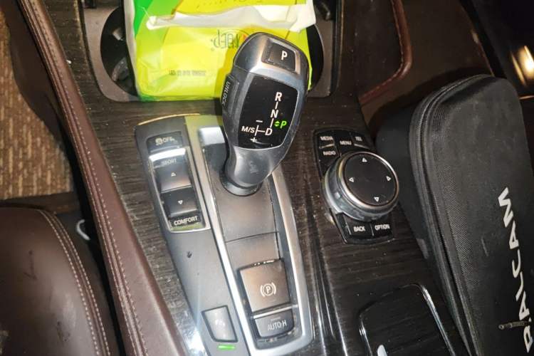 Used BMW 5 Series 2014 525Li Luxury Design Package Gear Lever