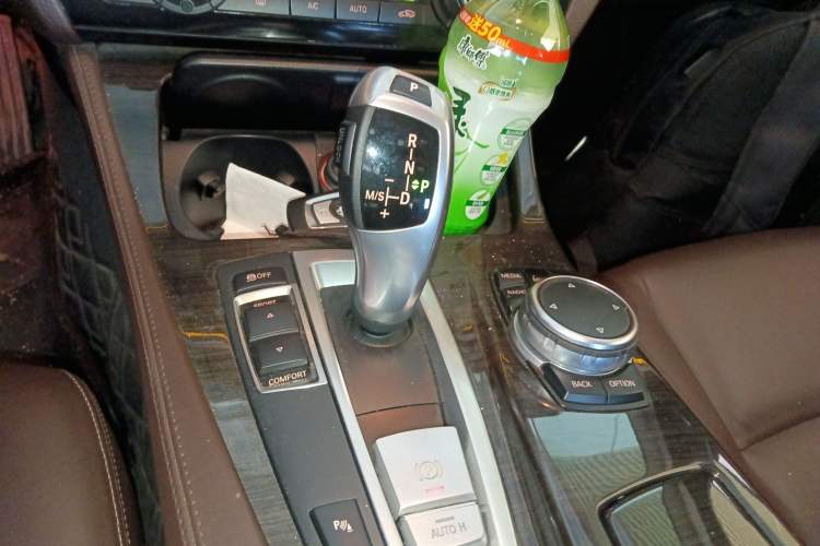 Used BMW 5 Series 2014 525Li Luxury Design Package Gear Lever