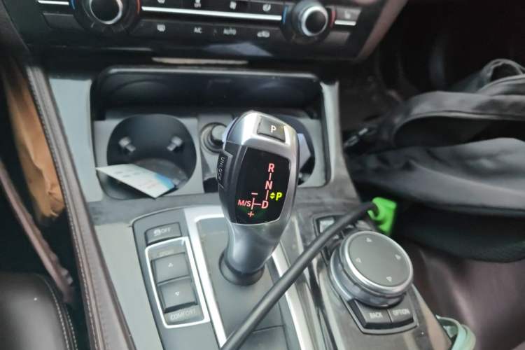 Used BMW 5 Series 2014 525Li Luxury Design Package Gear Lever