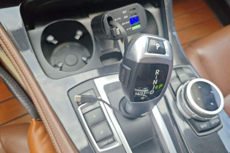 Used BMW 5 Series 2014 520Li Elegant Model Gear Lever
