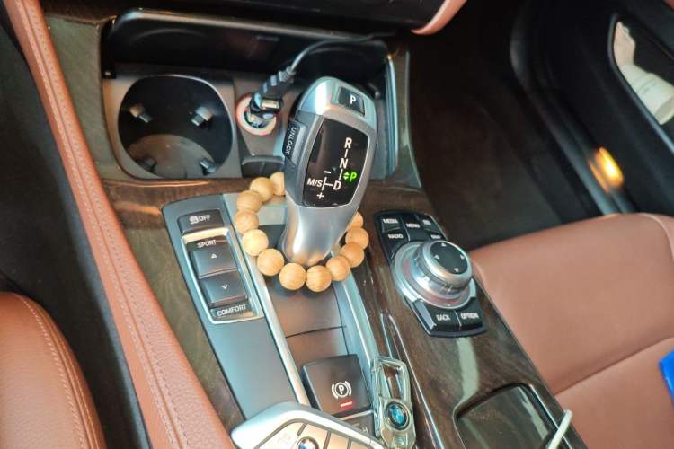Used BMW 5 Series 2014 525Li Leading Model Gear Lever
