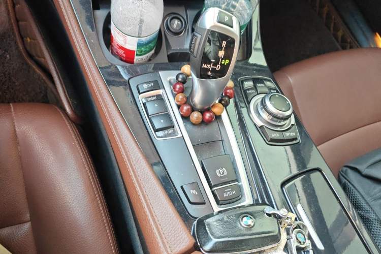 Used BMW 5 Series 2014 520Li Elegant Model Gear Lever