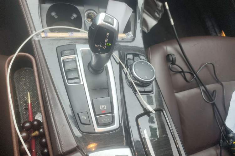 Used BMW 5 Series 2014 525Li Luxury Design Package Gear Lever