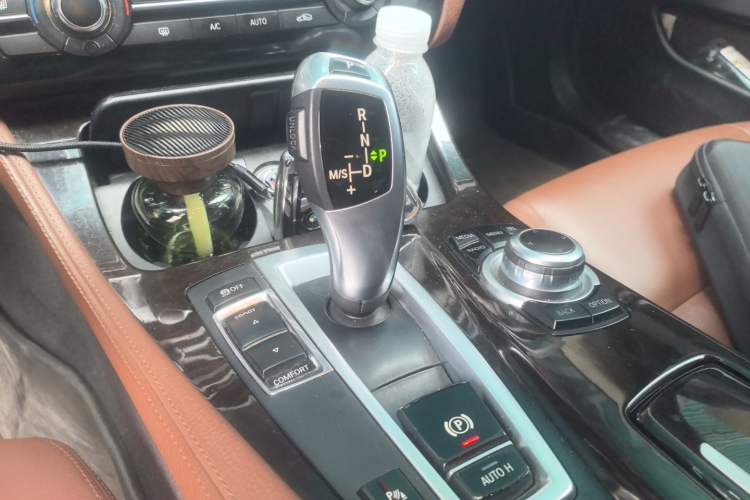 Used BMW 5 Series 2014 525Li Leading Model Gear Lever