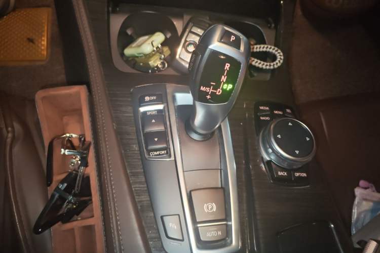 Used BMW 5 Series 2014 525Li Luxury Design Package Gear Lever