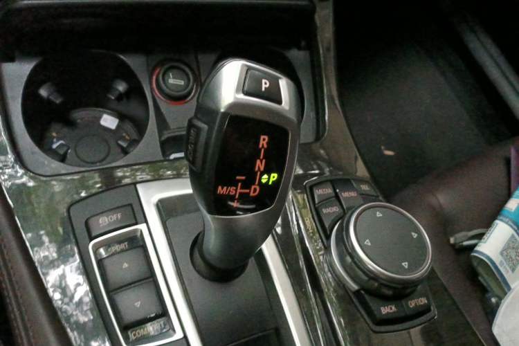 Used BMW 5 Series 2014 525Li Luxury Design Package Gear Lever