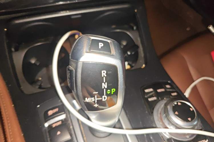 Used BMW 5 Series 2014 520Li Elegant Model Gear Lever