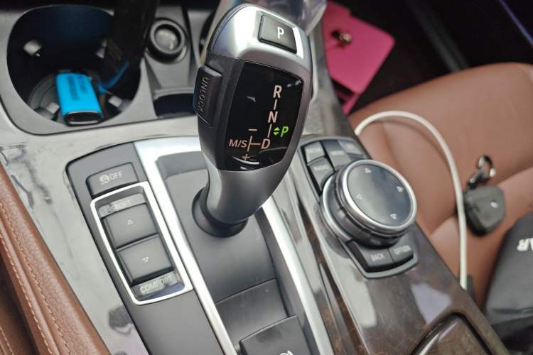 Used BMW 5 Series 2014 528Li Leading Model Gear Lever