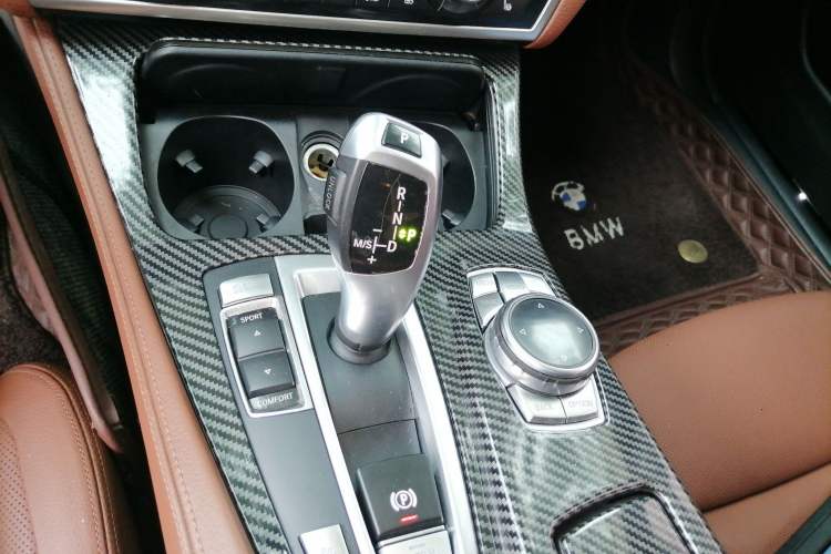 Used BMW 5 Series 2014 535Li Leading Model Gear Lever