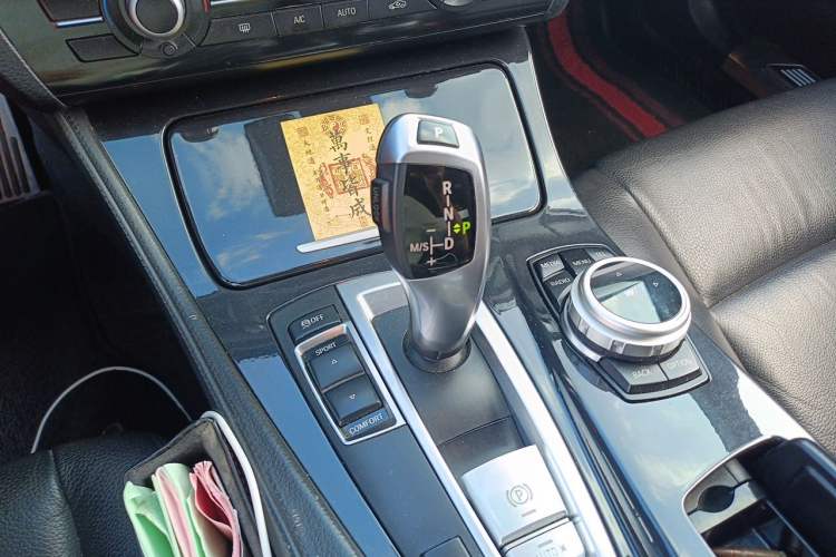Used BMW 5 Series 2014 520Li Elegant Model Gear Lever
