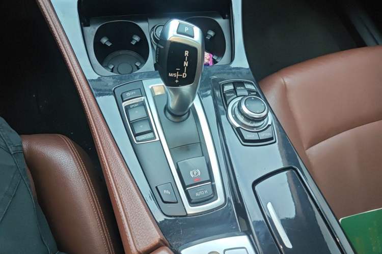 Used BMW 5 Series 2014 520Li Elegant Model Gear Lever