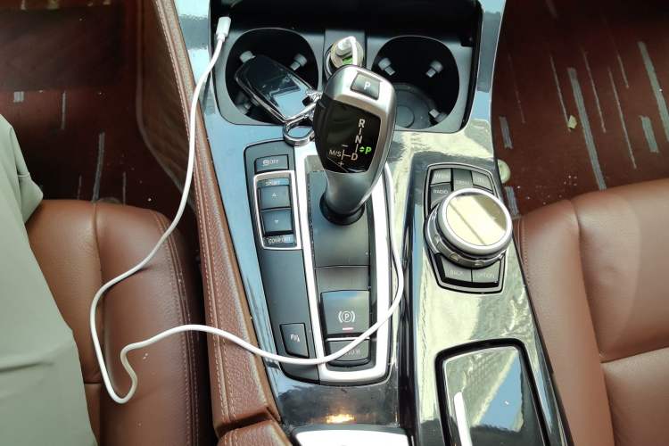 Used BMW 5 Series 2014 520Li Elegant Model Gear Lever