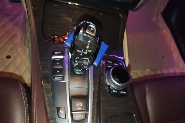Used BMW 5 Series 2014 525Li Luxury Design Package Gear Lever