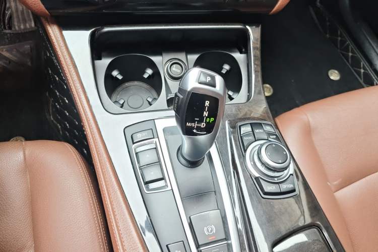 Used BMW 5 Series 2014 525Li Leading Model Gear Lever
