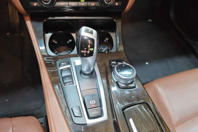 Used BMW 5 Series 2014 528Li Leading Model Gear Lever