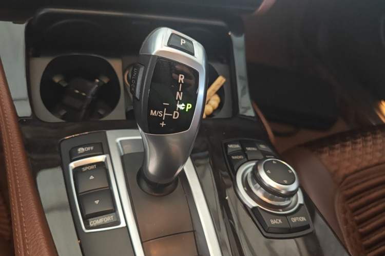 Used BMW 5 Series 2014 525Li Leading Model Gear Lever