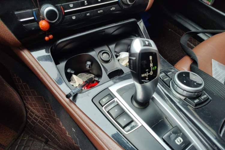 Used BMW 5 Series 2014 520Li Elegant Model Gear Lever
