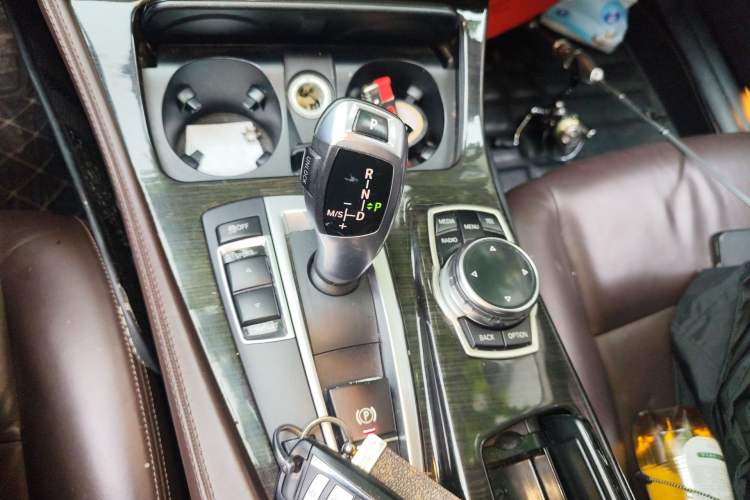 Used BMW 5 Series 2014 525Li Luxury Design Package Gear Lever
