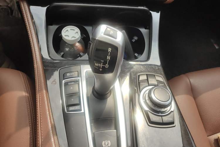 Used BMW 5 Series 2014 525Li Leading Model Gear Lever