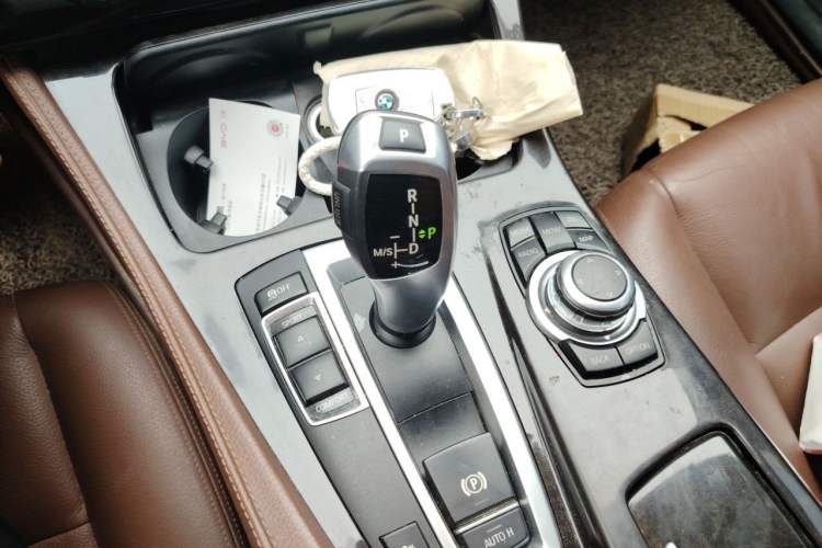 Used BMW 5 Series 2014 525Li Leading Model Gear Lever
