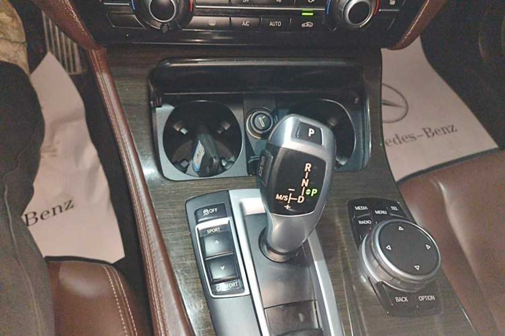 Used BMW 5 Series 2014 525Li Luxury Design Package Gear Lever