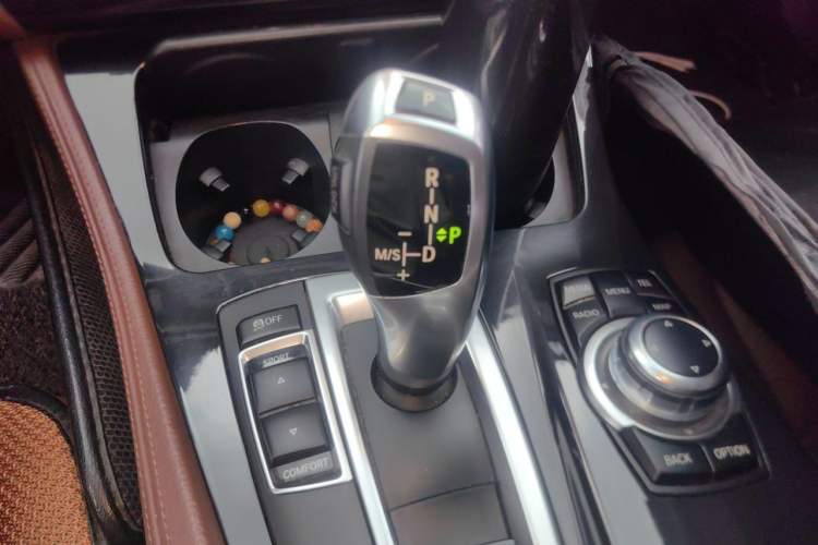 Used BMW 5 Series 2014 520Li Elegant Model Gear Lever