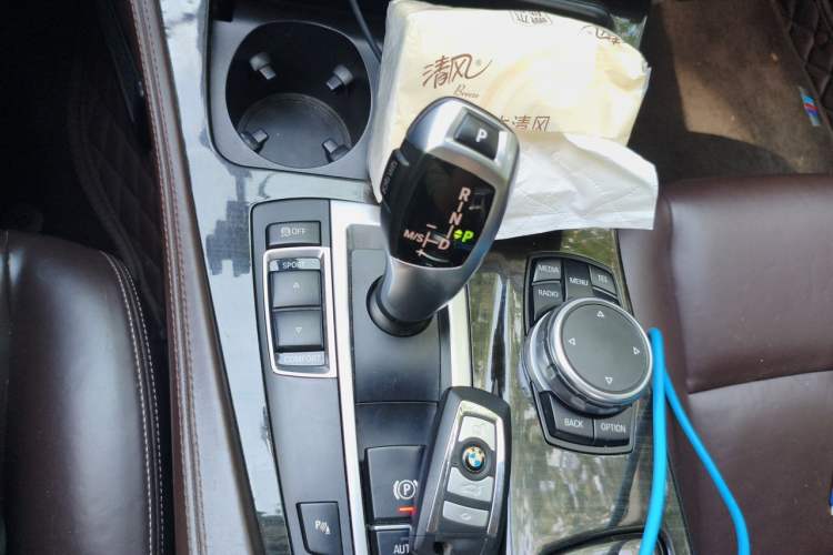 Used BMW 5 Series 2014 525Li Luxury Design Package Gear Lever