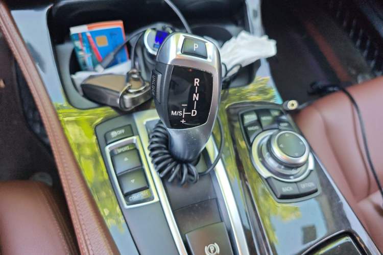 Used BMW 5 Series 2014 525Li Leading Model Gear Lever