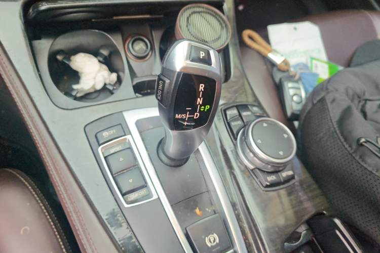 Used BMW 5 Series 2014 525Li Luxury Design Package Gear Lever