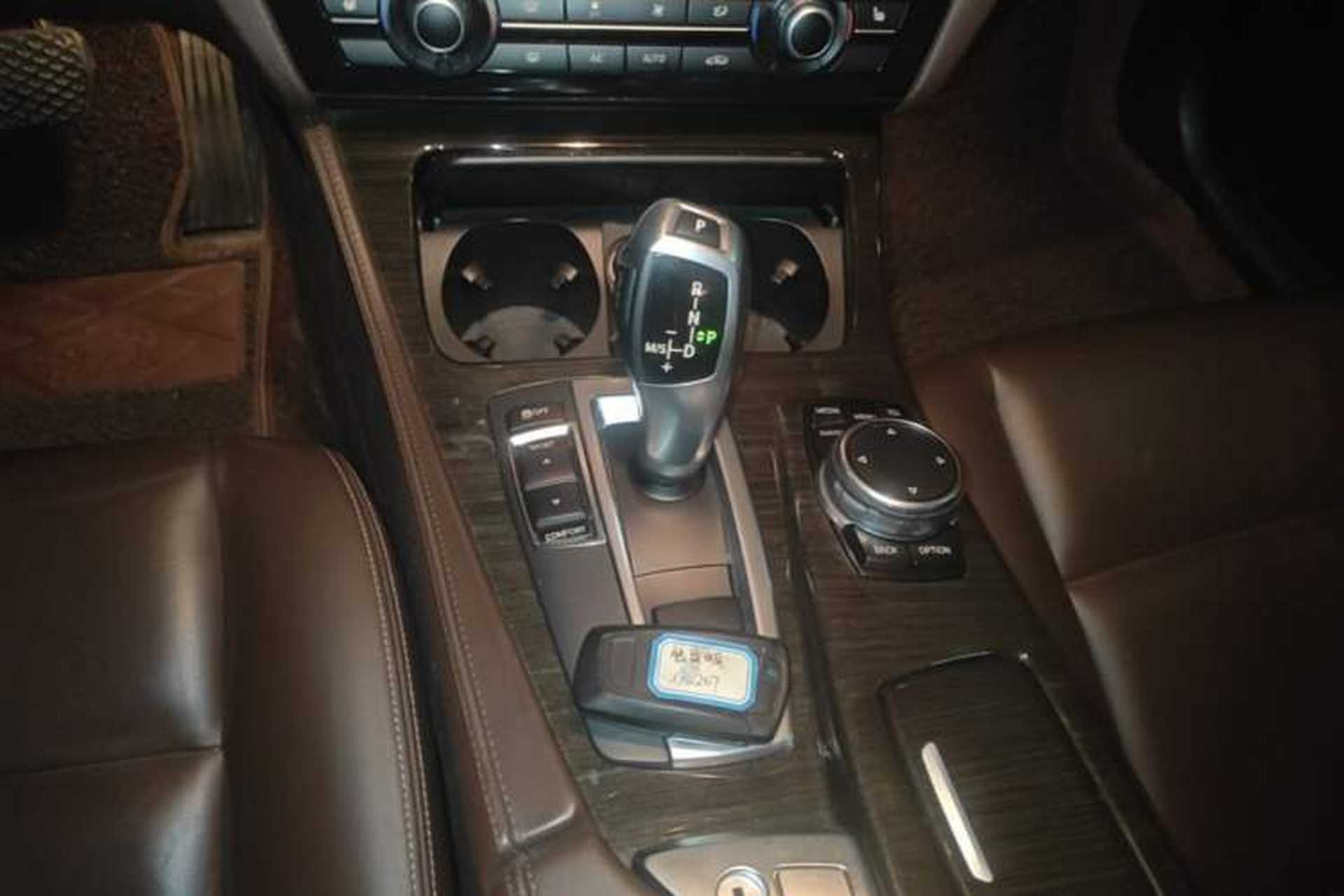Used BMW 5 Series 2014 525Li Luxury Design Package Gear Lever